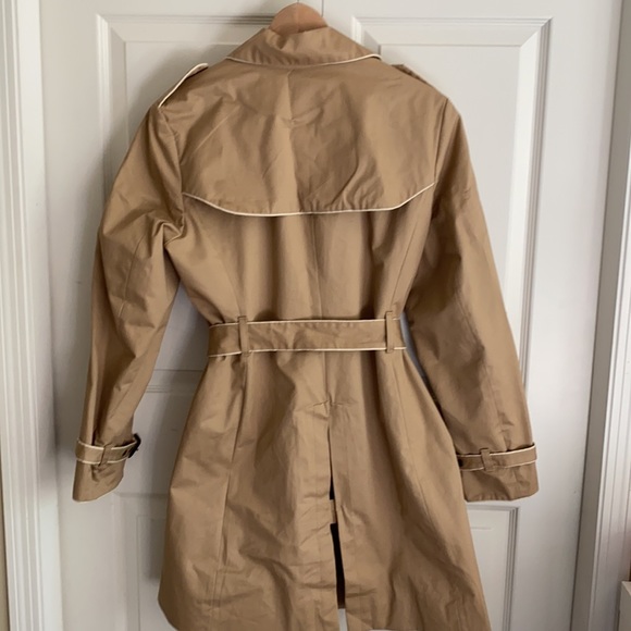 Gap Women’s Tan Belted Mid-Length Trench coat - Size L - Picture 4 of 4